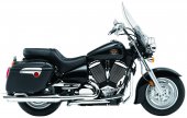 2005 Victory Touring Cruiser photo